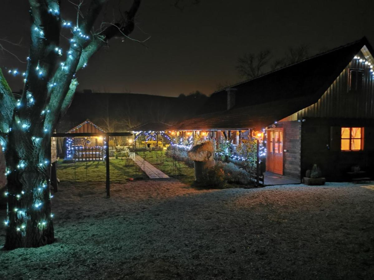 Hotel Pod Orehom Drvena Kuca I Sauna Krapina Exterior foto