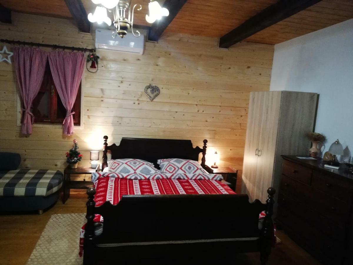 Hotel Pod Orehom Drvena Kuca I Sauna Krapina Exterior foto