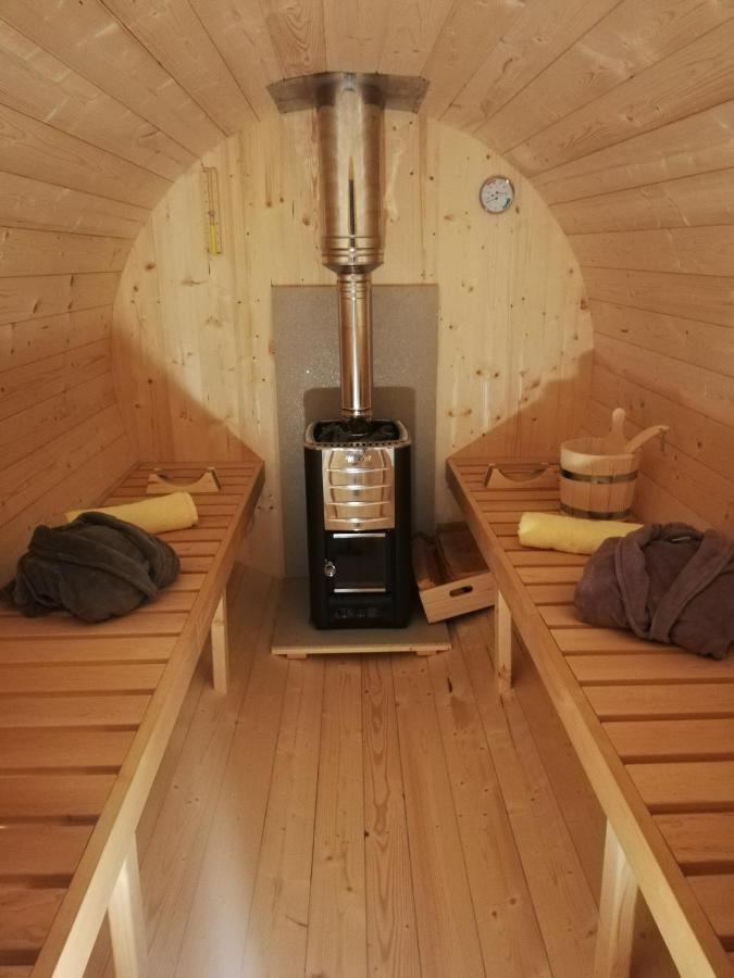 Hotel Pod Orehom Drvena Kuca I Sauna Krapina Exterior foto